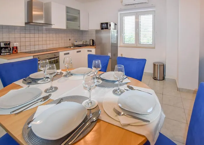 S And E Апартаменты Кали