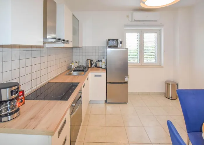 S And E Апартаменты *