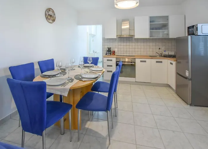 S And E Апартаменты *